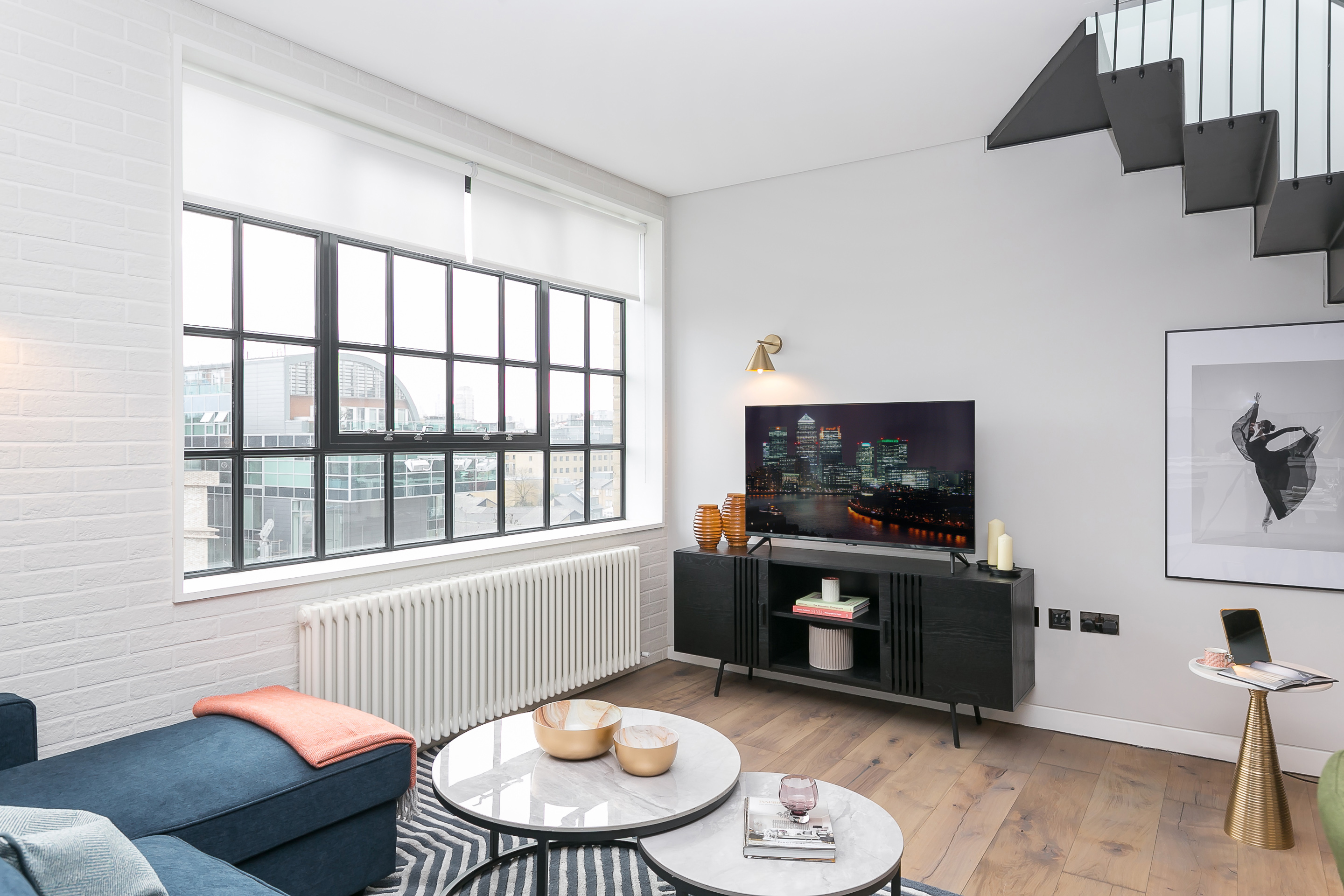 2 Bed Deluxe w/ Rooftop Terrace interior — photo 13 of 23