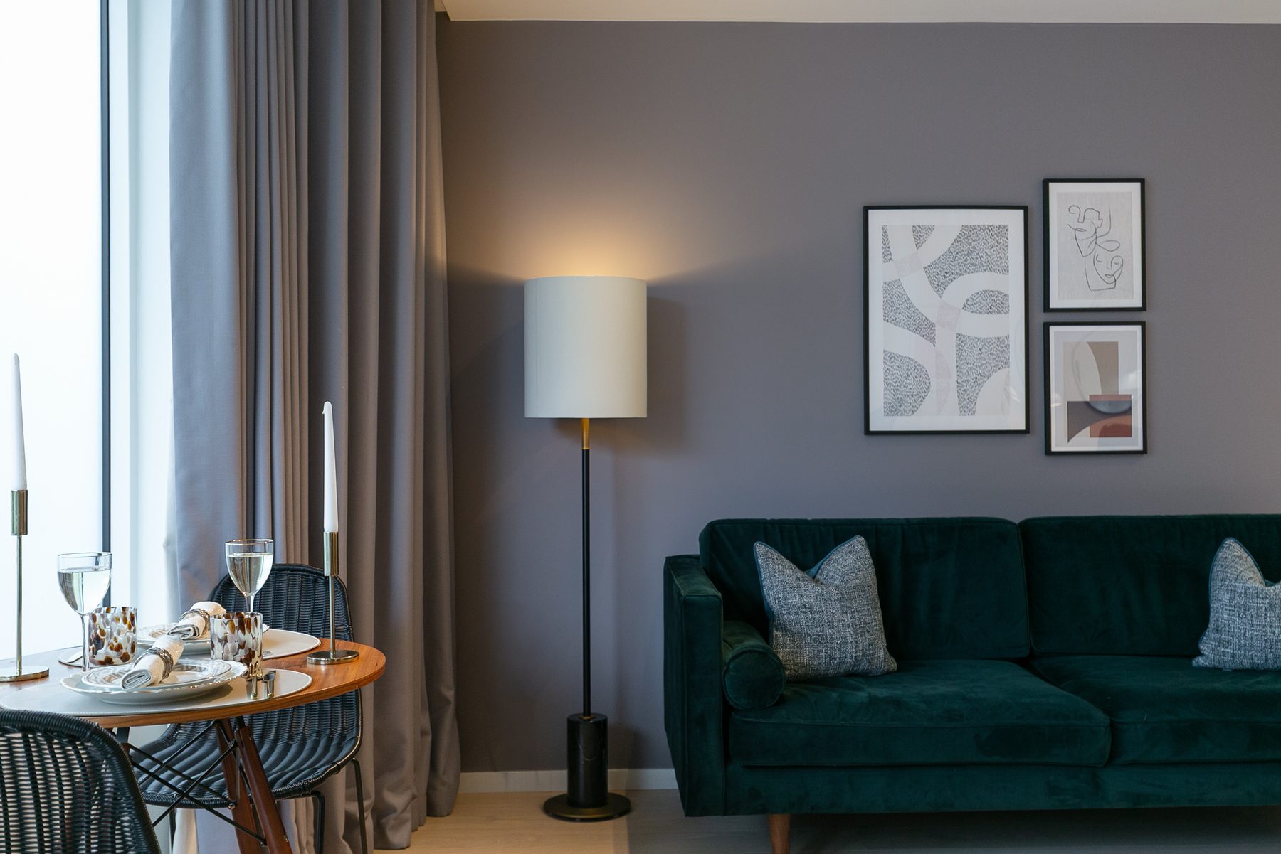 1 Bed Superior w/ Balcony interior — photo 9 of 20