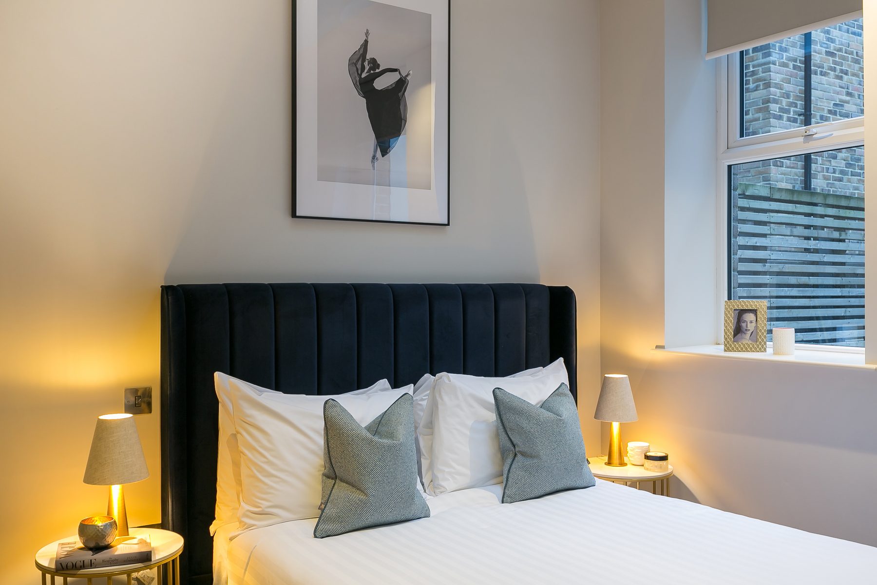 1 Bed w/ Study interior at Urban Chic Camden serviced apartment — photo 5 of 19