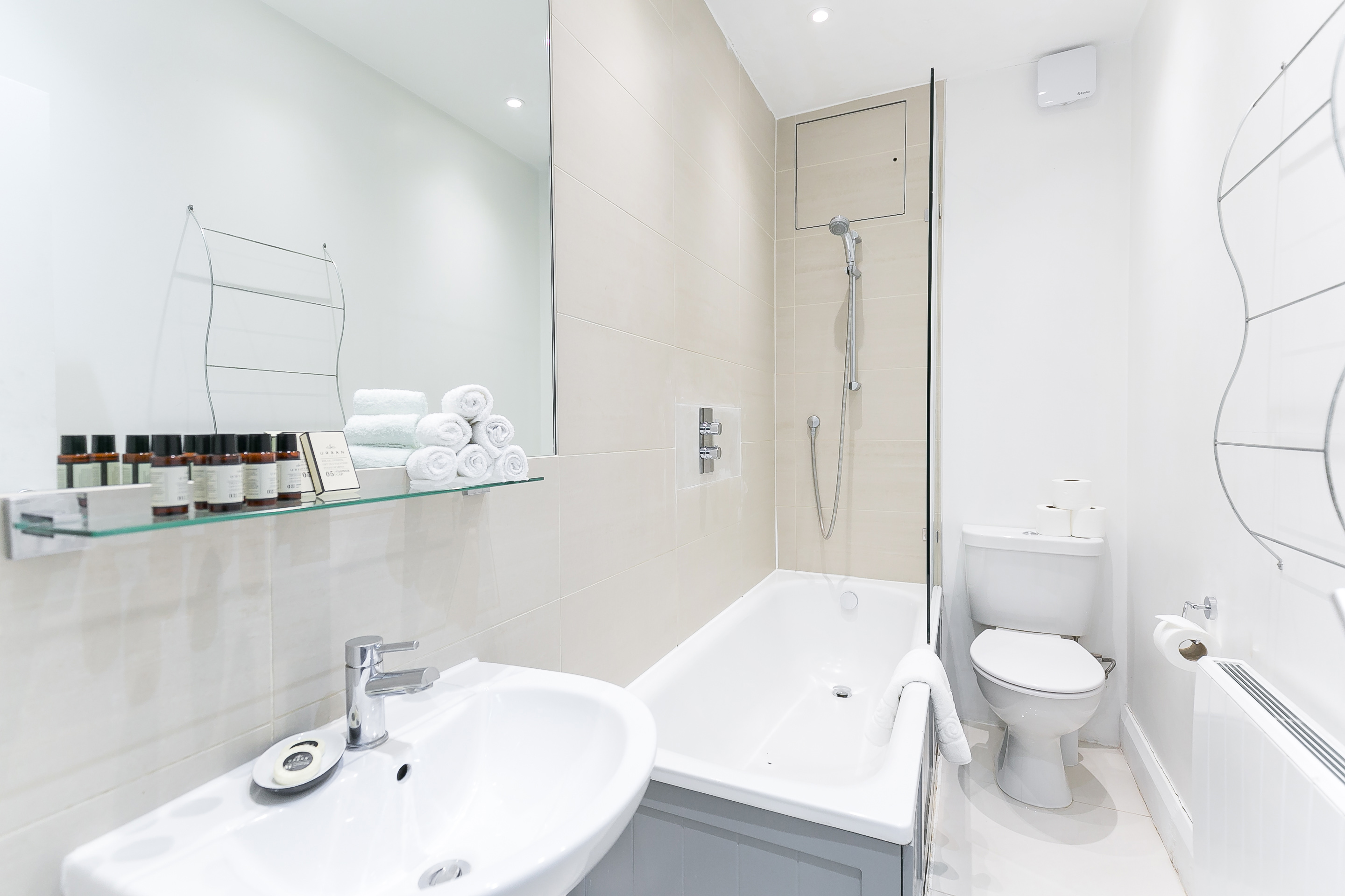 2 Bed interior — photo 9 of 17