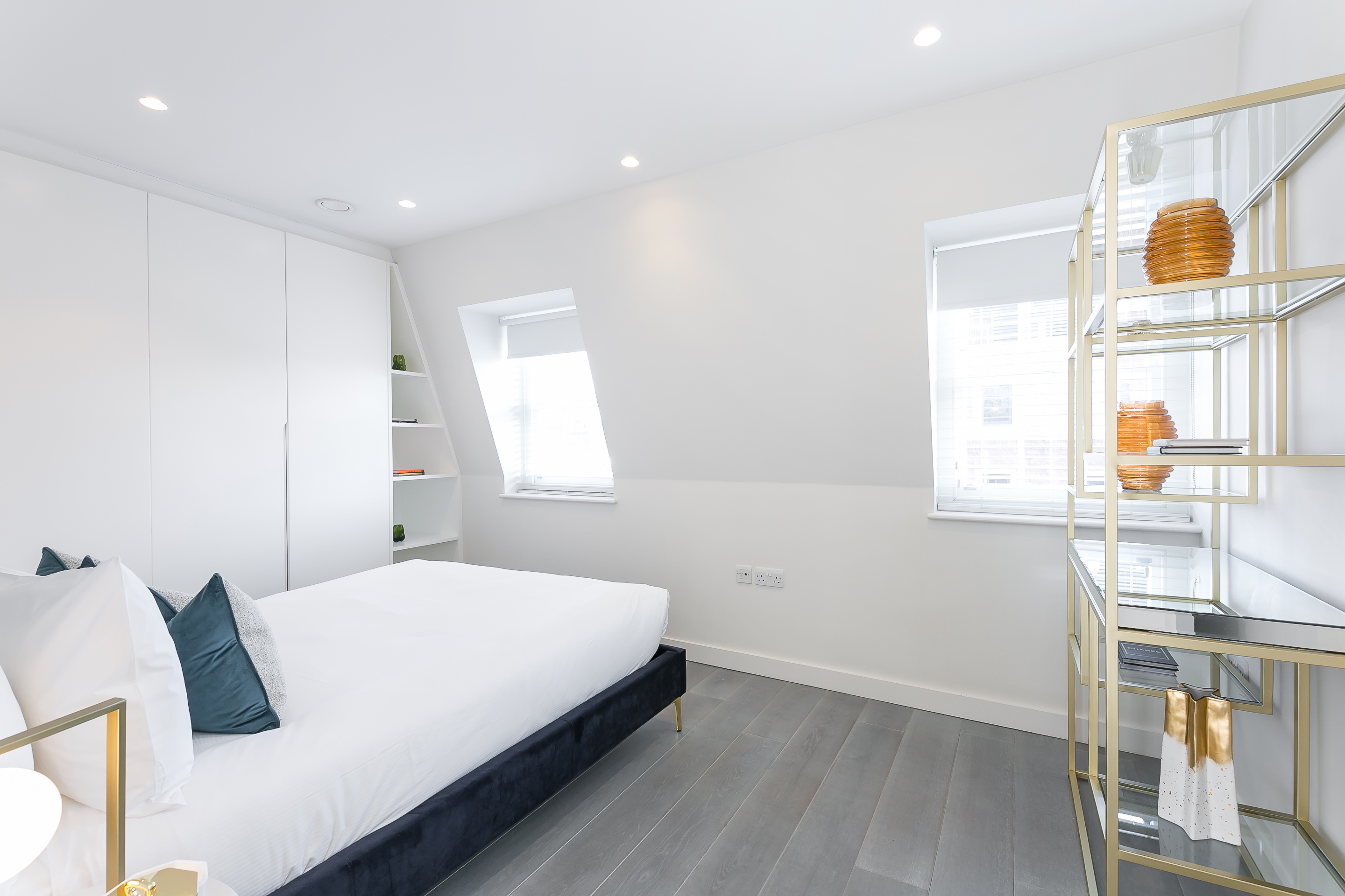 3 Bed Deluxe w/ Terrace interior — photo 16 of 25