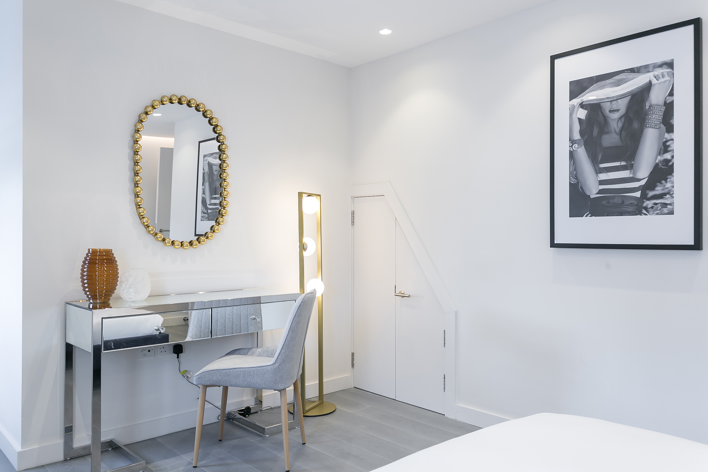 3 Bed Deluxe w/ Terrace interior — photo 13 of 25